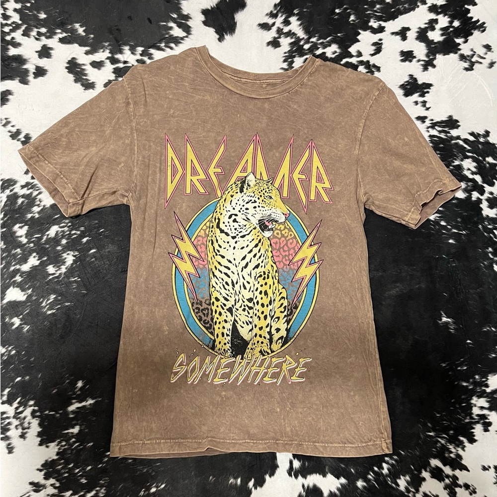 Lotus Fashion Dreamer Graphic Tee